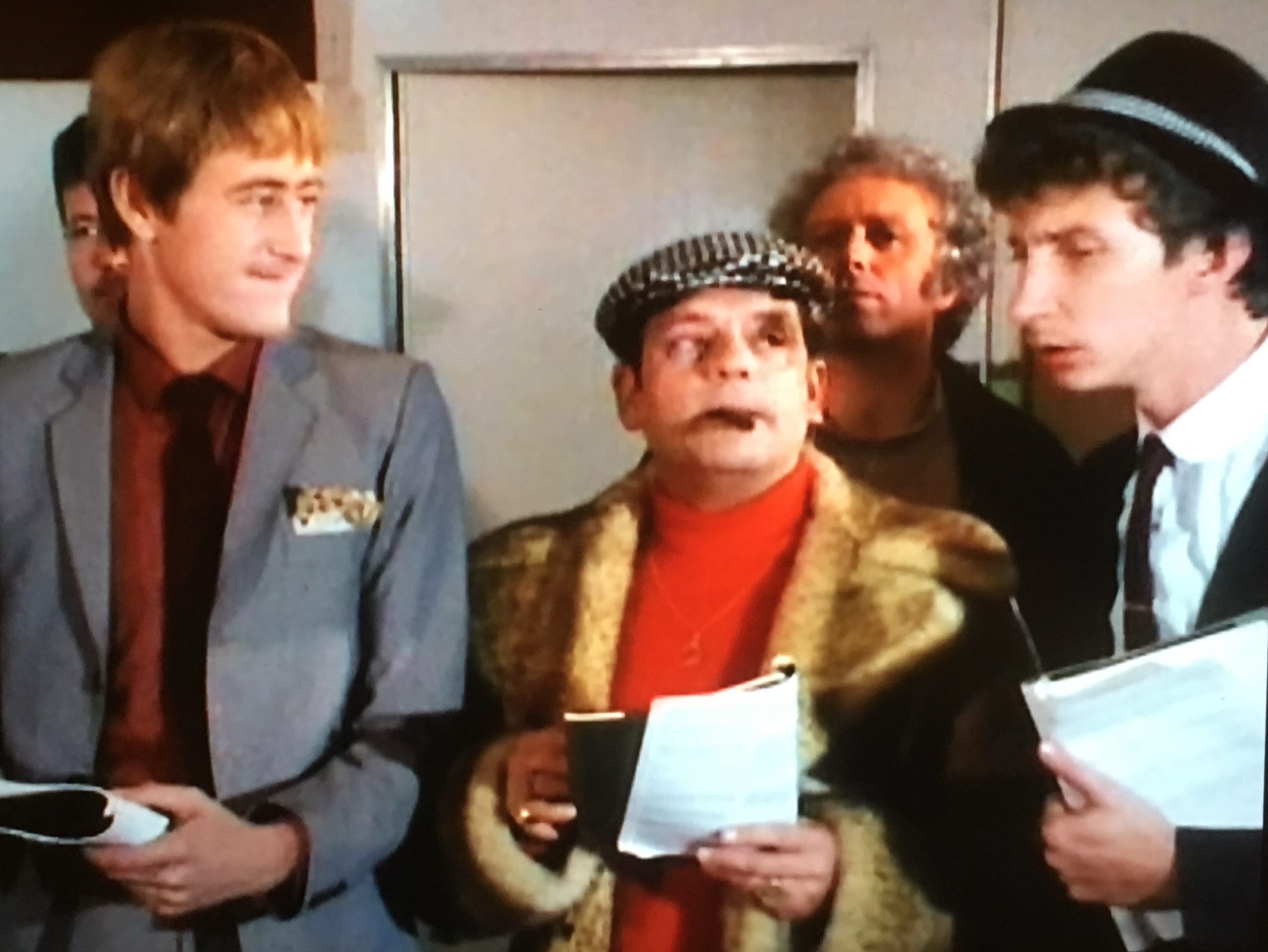Del and Rodney in the auction house